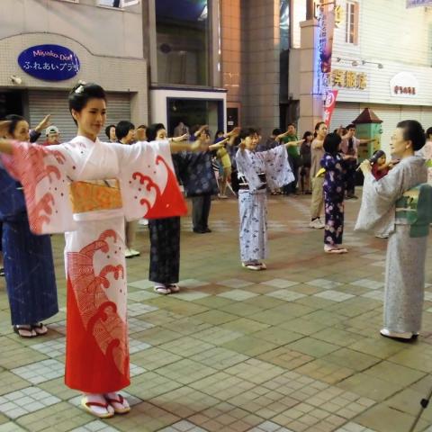 2015.7.18 踊りおけいこ会（都通り）